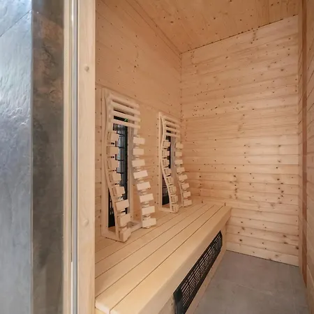 Mieszczanska With Spa & Gym By Renters Apartment